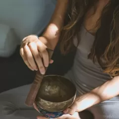Beneficios y usos de la varita chakra para equilibrar y sanar
