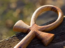 Descubre el significado espiritual de la Cruz Egipcia o Ankh en la cultura egipcia